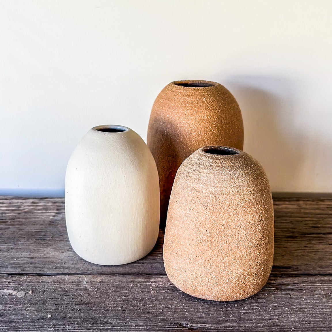 Pebble Vase - White